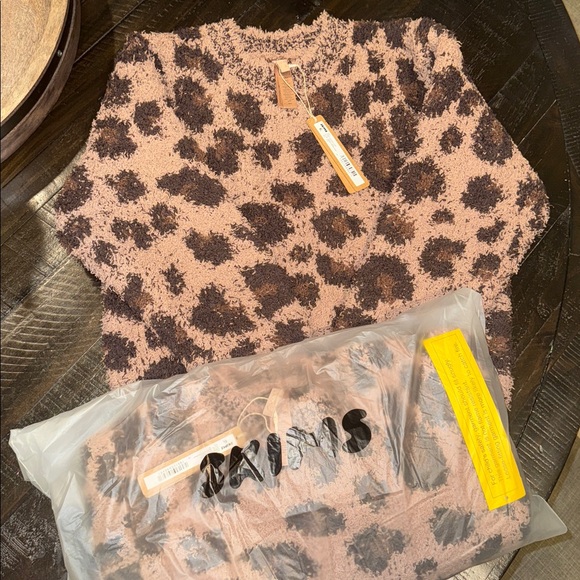 SKIMS  KIDS BROWN LEOPARD SWEATER - Picture 8 of 9